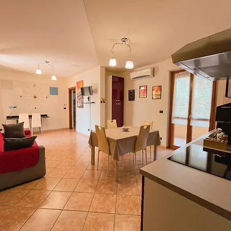 La Casa Di Paolo Apartment *